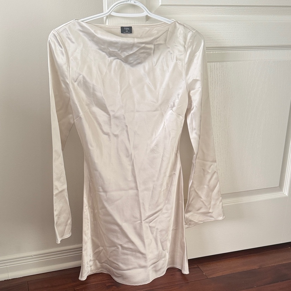 Aritzia Dress